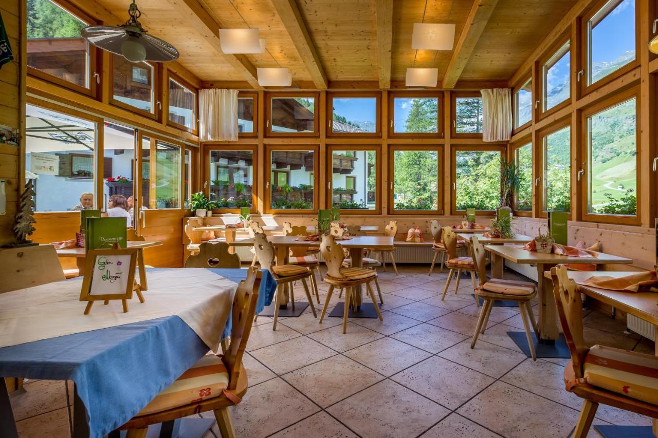 Hotel Restaurant Rosmarie Пфелдерс Екстериор снимка