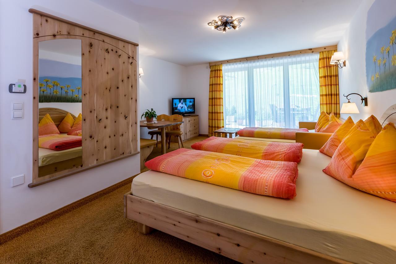 Hotel Restaurant Rosmarie Пфелдерс Екстериор снимка